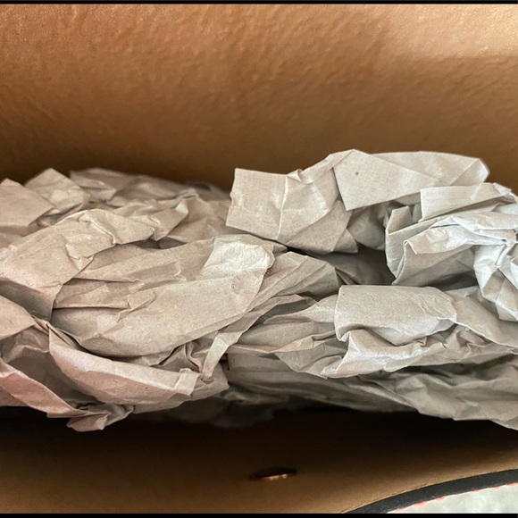 NWT Tie Dye Vegan Crossbody Satchel - Picture 5 of 8